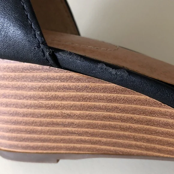 Comfort Brand Black Sandals Sz. 8W. Open toe, Closed heel, Ankle Strap, Wedge - Picture 8 of 8